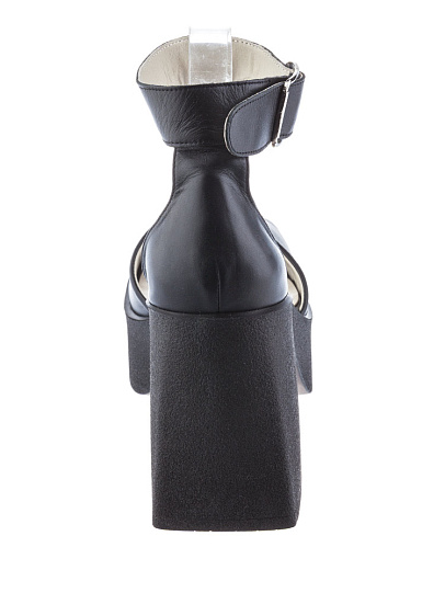 G010 6057 Босоножки